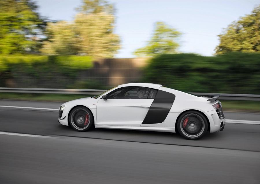  Audi R8 GT 2010 года  (EU) (фото 8 из 55)